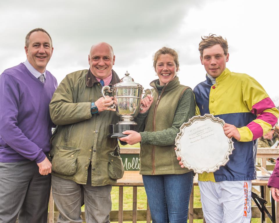 Whitley Stimpson sponsors Warwickshire Point to Point